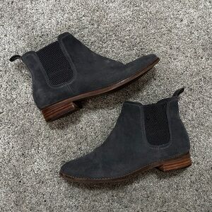 TOMS | Gray Pull On Suede Ankle Boots Size 8.5